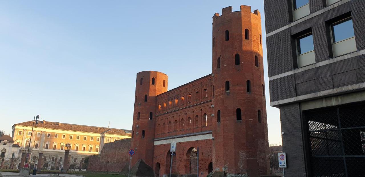 Romantica Mansarda Nel Cuore Di Torino Exterior foto